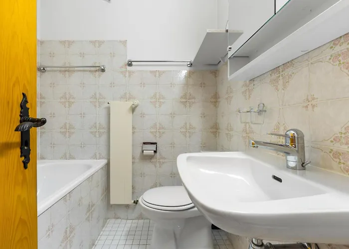 Les Platanes E2 - 6 Pers - Au Centre *